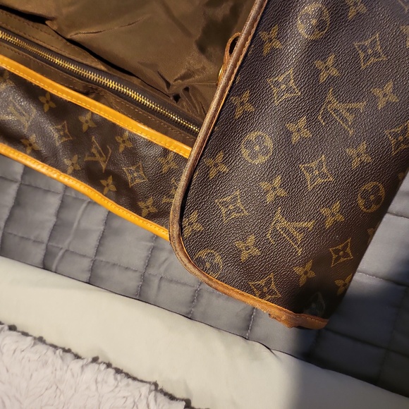 Garment Bag - Picture 6 of 7